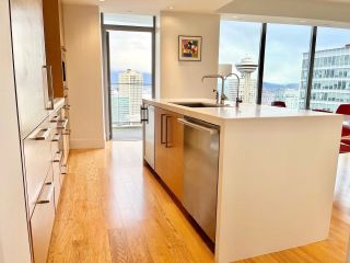 Photo 10: 2804 667 HOWE Street in Vancouver: Downtown VW Condo for sale in "The Private Residences at Hotel Georgia" (Vancouver West)  : MLS®# R2758848