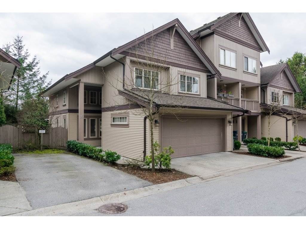 Main Photo: 20 6238 192 Street in Surrey: Cloverdale BC Townhouse for sale in "BAKERVIEW TERRACE" (Cloverdale)  : MLS®# R2149954