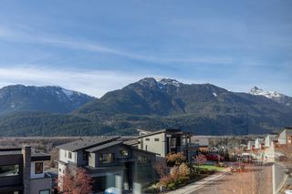 Photo 2: 41296 HORIZON Drive in Squamish: Tantalus 1/2 Duplex for sale in "SKYRIDGE" : MLS®# R2739301