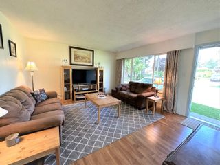 Photo 6: 8920 BARTLETT Street in Langley: Fort Langley House for sale : MLS®# R2782006