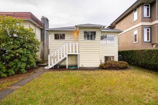 Photo 3: 101 N SEA Avenue in Burnaby: Capitol Hill BN House for sale (Burnaby North)  : MLS®# R2753564