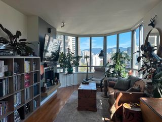 Photo 5: 1406 1005 Beach Avenue in Vancouver: Condo for sale (Vancouver West)  : MLS®# R2797490
