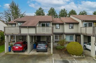 Photo 1: 17 32917 AMICUS Place in Abbotsford: Central Abbotsford Townhouse for sale in "Pine Grove Terrace" : MLS®# R2674221