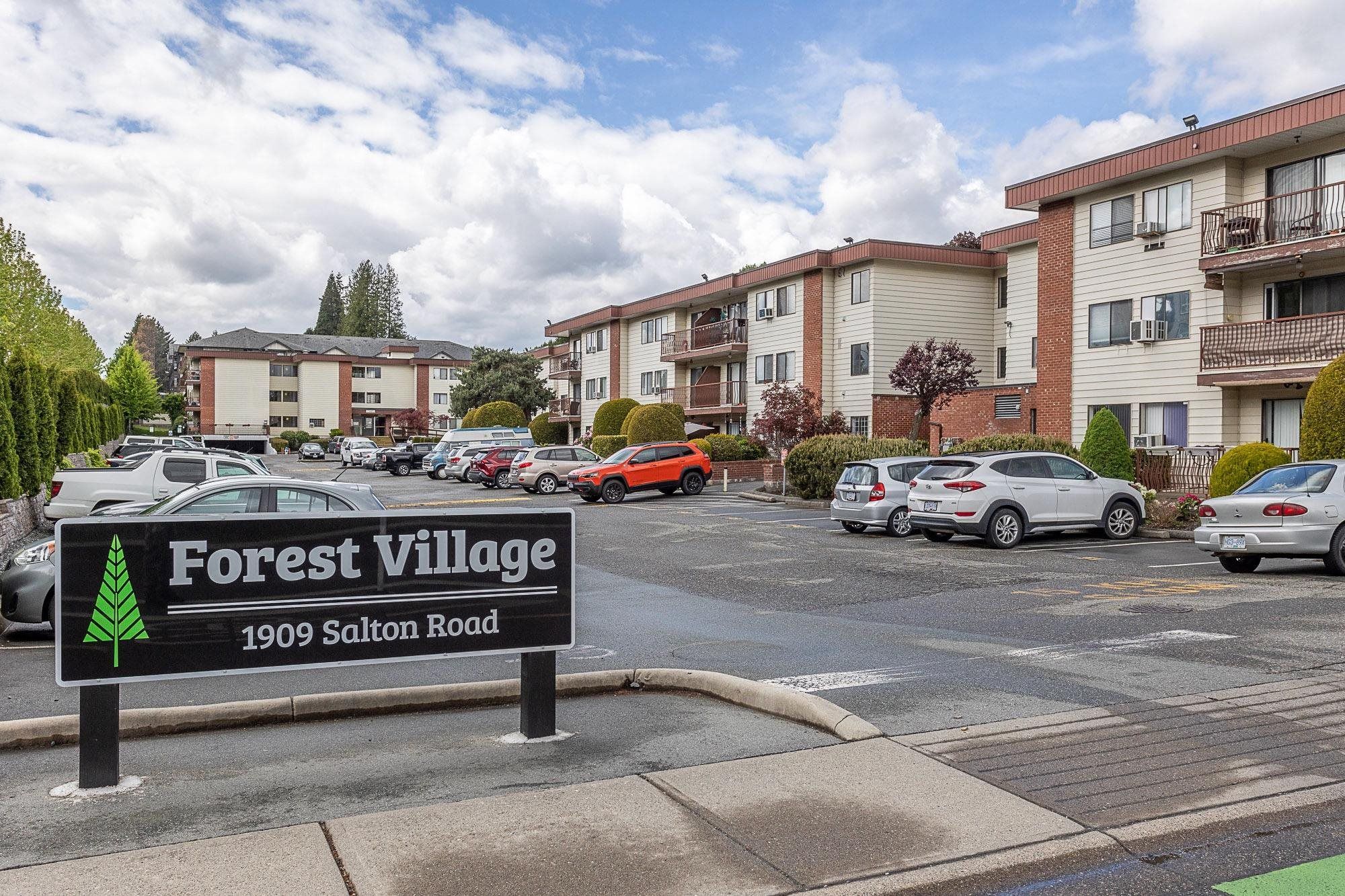 Main Photo: 129 1909 SALTON Road in Abbotsford: Central Abbotsford Condo for sale in "Forest Village" : MLS®# R2715301