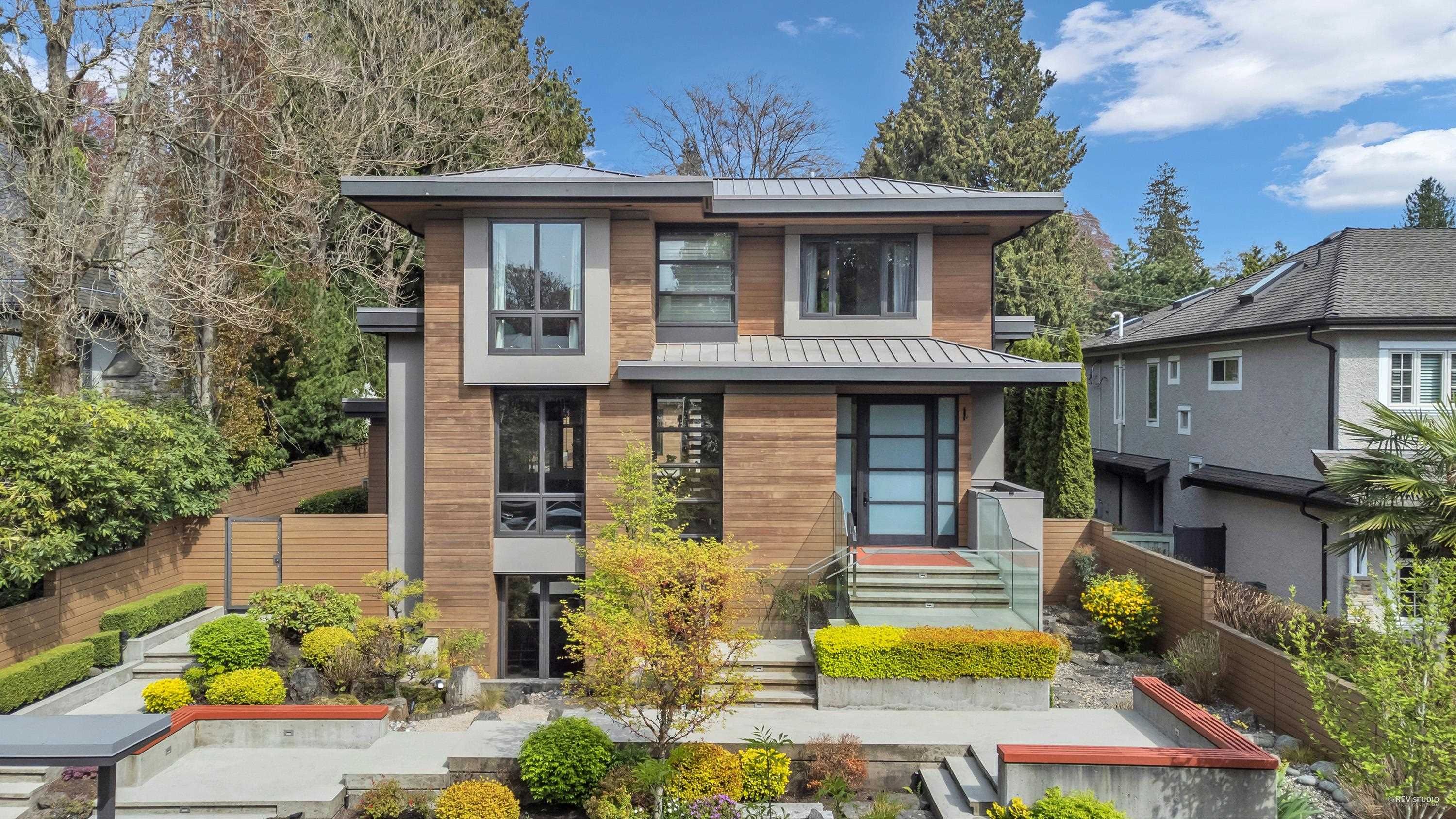 Main Photo: 6450 MCCLEERY Street in Vancouver: Kerrisdale House for sale (Vancouver West)  : MLS®# R2775819