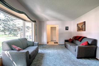 Photo 4: 832 Cantrell Place SW in Calgary: Canyon Meadows Detached for sale : MLS®# A1236311