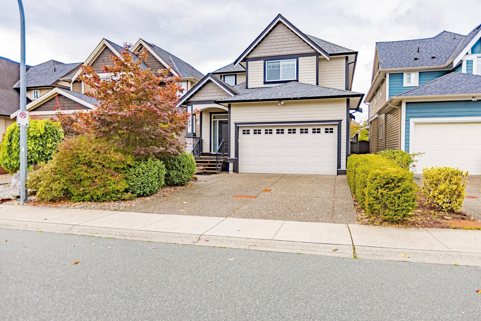 Main Photo: 7279 199 Street in Langley: Willoughby Heights House for sale : MLS®# R2831904