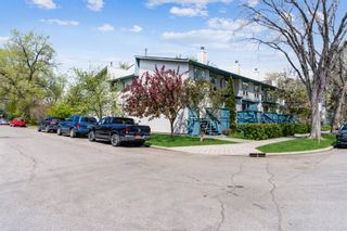 Photo 38: 4 205 12 Street NW in Calgary: Hillhurst Row/Townhouse for sale : MLS®# A1221859