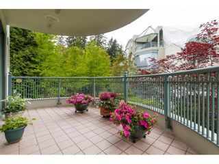 Photo 17: 206 1705 MARTIN Drive in Surrey: Sunnyside Park Surrey Condo for sale in "Southwynd" (South Surrey White Rock)  : MLS®# R2288568