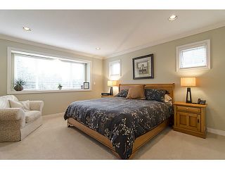 Photo 12: 4988 SHIRLEY AV in North Vancouver: Canyon Heights NV House for sale : MLS®# V1006370