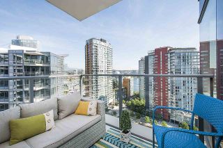 Photo 8: 1908 68 SMITHE STREET in Vancouver: Downtown VW Condo for sale (Vancouver West)  : MLS®# R2244187