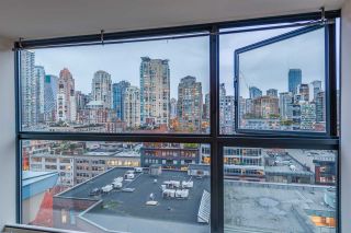 Photo 16: 1404 238 ALVIN NAROD Mews in Vancouver: Yaletown Condo for sale in "PACIFIC PLAZA" (Vancouver West)  : MLS®# R2318751