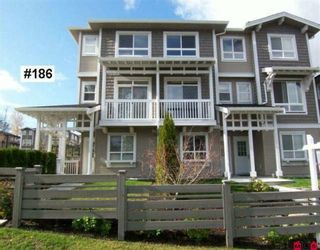 Photo 1: 186 2729 158 Street in Surrey: Grandview Surrey Townhouse for sale (South Surrey White Rock)  : MLS®# F2924347