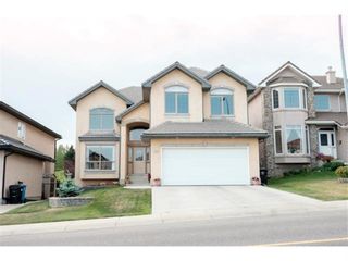Photo 1: 558 Hamptons Drive NW in Calgary: Hamptons Detached for sale : MLS®# A1198170