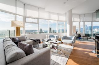 Photo 1: PH1 777 RICHARDS Street in Vancouver: Downtown VW Condo for sale in "Telus Garden" (Vancouver West)  : MLS®# R2752617