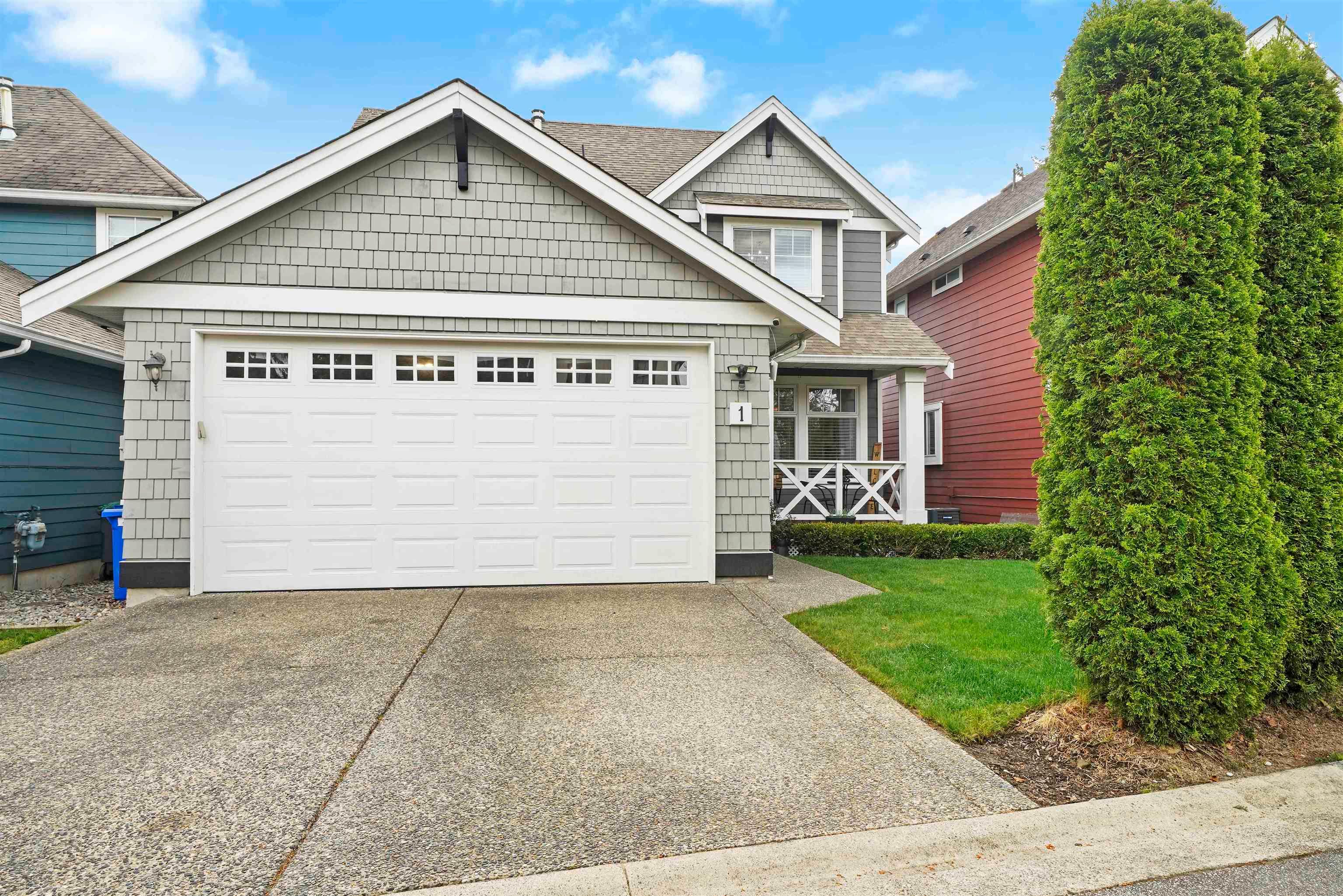 Main Photo: 1 16825 60 Avenue in Surrey: Cloverdale BC House for sale in "BOOTHROYD CORNER" (Cloverdale)  : MLS®# R2684828