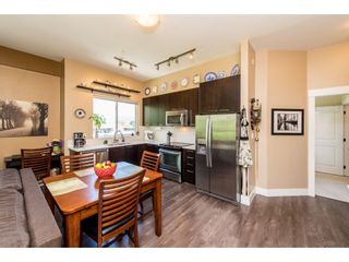 Photo 7: 502 2362 WHYTE Avenue in Port Coquitlam: Central Pt Coquitlam Condo for sale in "AQUILA" : MLS®# R2268294
