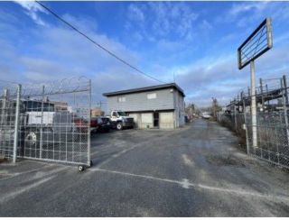 Main Photo: 23373 MCKAY Avenue in Maple Ridge: Albion Industrial for lease : MLS®# C8058617
