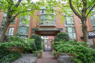 Photo 1: 402 1488 HORNBY Street in Vancouver: Yaletown Condo for sale in "The TERRACES at Pacific Promenade" (Vancouver West)  : MLS®# R2622871