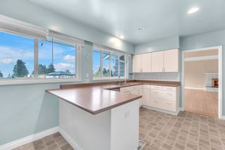 Photo 12: 1386 LAWSON Avenue in West Vancouver: Ambleside House for sale : MLS®# R2874592