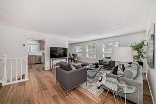 Photo 2: 1759 41 Street NE in Calgary: Rundle Detached for sale : MLS®# A2125831