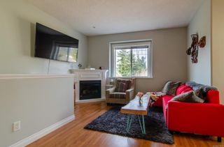 Photo 4: 137 951 Goldstream Ave in Langford: La Goldstream Row/Townhouse for sale : MLS®# 870115