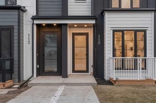 Photo 2: 110 11A Street NE in Calgary: Bridgeland/Riverside Semi Detached (Half Duplex) for sale : MLS®# A2105972