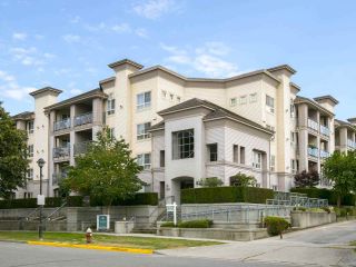 Photo 1: 129 5500 ANDREWS Road in Richmond: Steveston South Condo for sale in "SOUTHWATER" : MLS®# R2100908