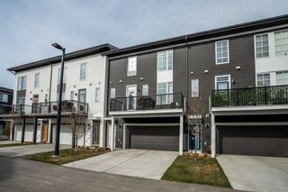 Photo 3: 119 Walgrove Common SE in Calgary: Walden Row/Townhouse for sale : MLS®# A2127283
