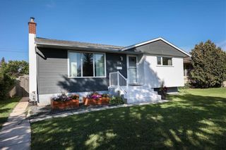 Photo 1: 728 Buchanan Boulevard in Winnipeg: Crestview Residential for sale (5H)  : MLS®# 202122702