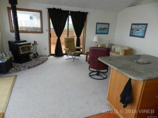 Photo 5: 5618 S ISLAND S Highway in UNION BAY: CV Union Bay/Fanny Bay House for sale (Comox Valley)  : MLS®# 728235