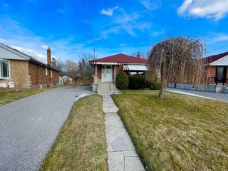 Photo 3: 61 Lynvalley Crescent in Toronto: Wexford-Maryvale House (Bungalow) for sale (Toronto E04)  : MLS®# E5532870