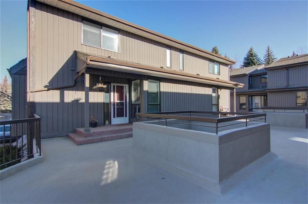 Main Photo: 1317 3240 66 Avenue SW in Calgary: Lakeview Row/Townhouse for sale : MLS®# C4214775