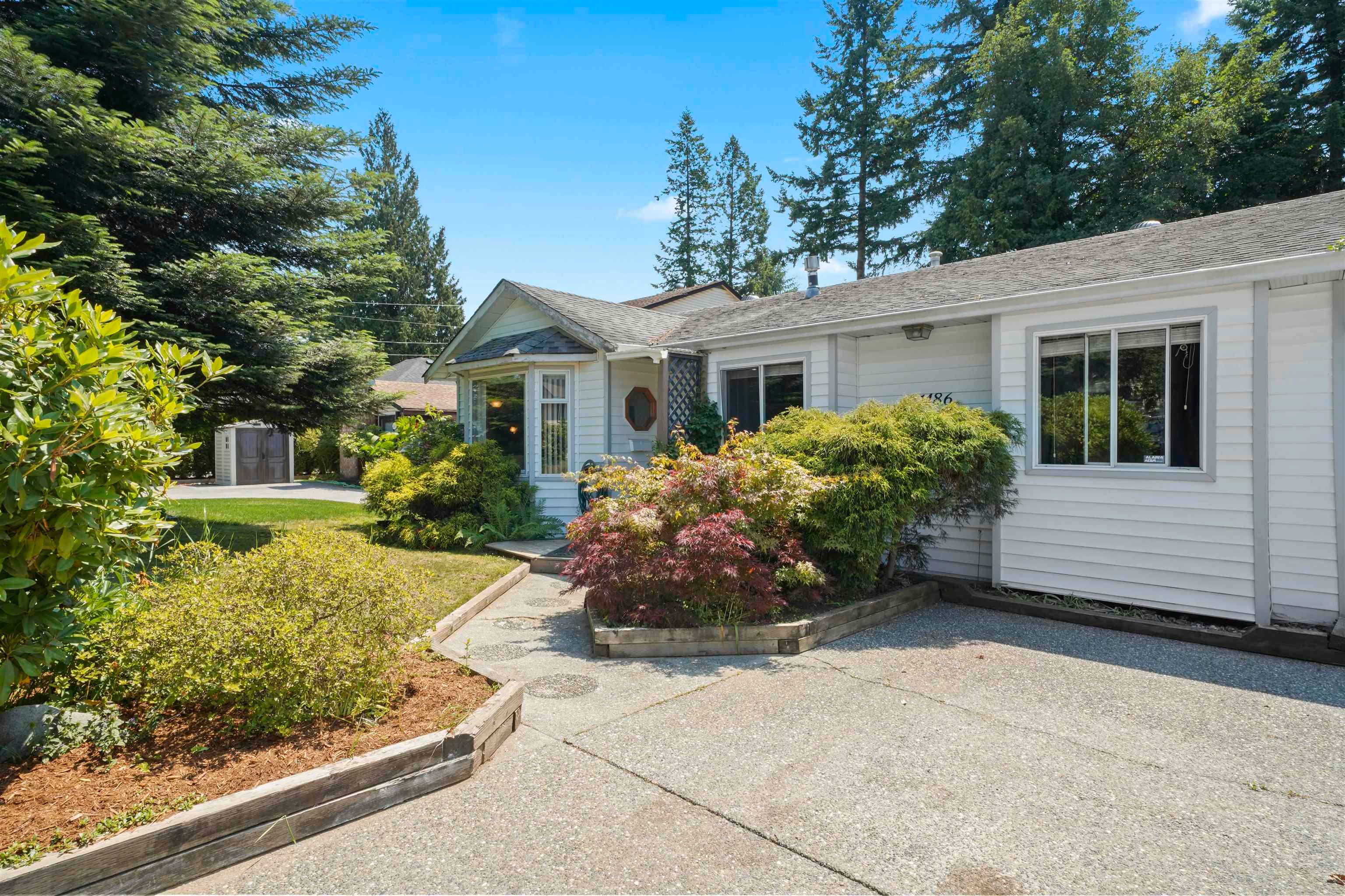 Main Photo: 21486 121 Avenue in Maple Ridge: West Central House for sale in "Glenwood" : MLS®# R2828760