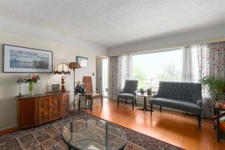 Photo 6: 2836 E 23RD Avenue in Vancouver: Renfrew Heights House for sale in "RENFREW HEIGHTS" (Vancouver East)  : MLS®# R2375942