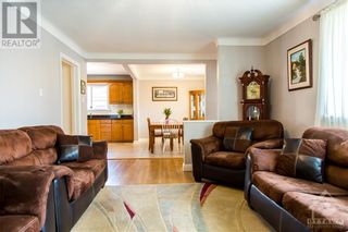 Photo 10: 886 DUBERRY STREET W in Ottawa: House for sale : MLS®# 1342975