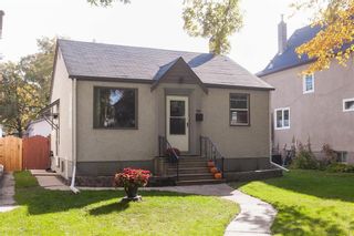 Photo 1: 986 Jessie Avenue in Winnipeg: Crescentwood Residential for sale (1Bw)  : MLS®# 202224259