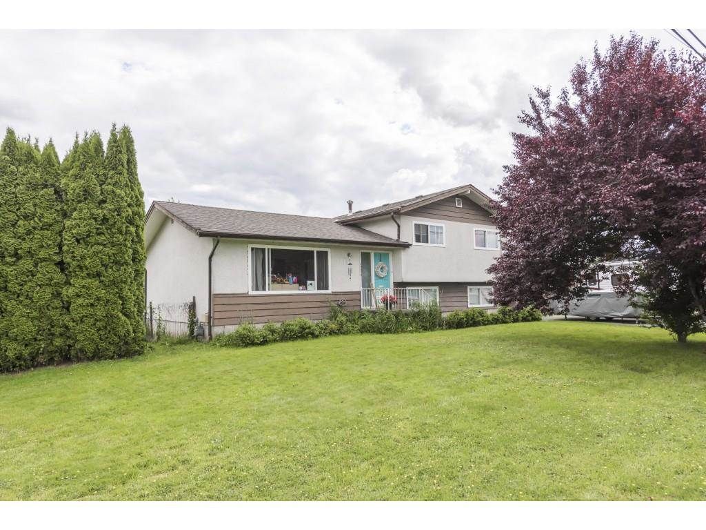 Main Photo: 46610 BROOKS Avenue in Chilliwack: Chilliwack E Young-Yale House for sale : MLS®# R2584761