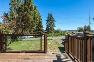 Photo 2: 5557 Horne St in Union Bay: CV Union Bay/Fanny Bay House for sale (Comox Valley)  : MLS®# 855305
