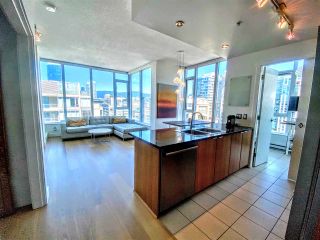 Photo 1: PH2401 1010 RICHARDS Street in Vancouver: Yaletown Condo for sale in "THE GALLERY" (Vancouver West)  : MLS®# R2498796