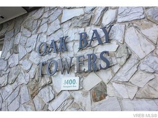 Photo 1: 211 1400 Newport Ave in VICTORIA: OB South Oak Bay Condo for sale (Oak Bay)  : MLS®# 743837