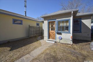 Photo 1: 620 Rusholme Road in Saskatoon: Caswell Hill Residential for sale : MLS®# SK923029