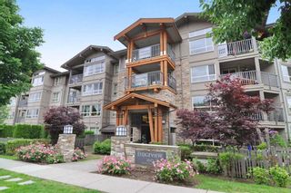 Photo 1: 403 3110 DAYANEE SPRINGS BOULEVARD in Coquitlam: Westwood Plateau Condo for sale : MLS®# R2177706