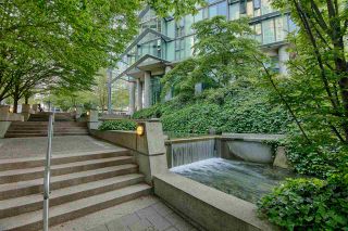Photo 15: 1906 1331 W GEORGIA Street in Vancouver: Coal Harbour Condo for sale (Vancouver West)  : MLS®# R2375186