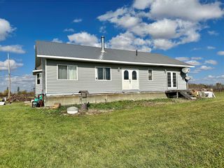 Photo 1: 29157 Sleeve Lake Road in Ashern: RM of Grahamdale Farm for sale (R19)  : MLS®# 202401650