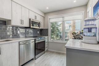 Photo 4: 14 Coachway Gardens SW in Calgary: Coach Hill Row/Townhouse for sale : MLS®# A2050354