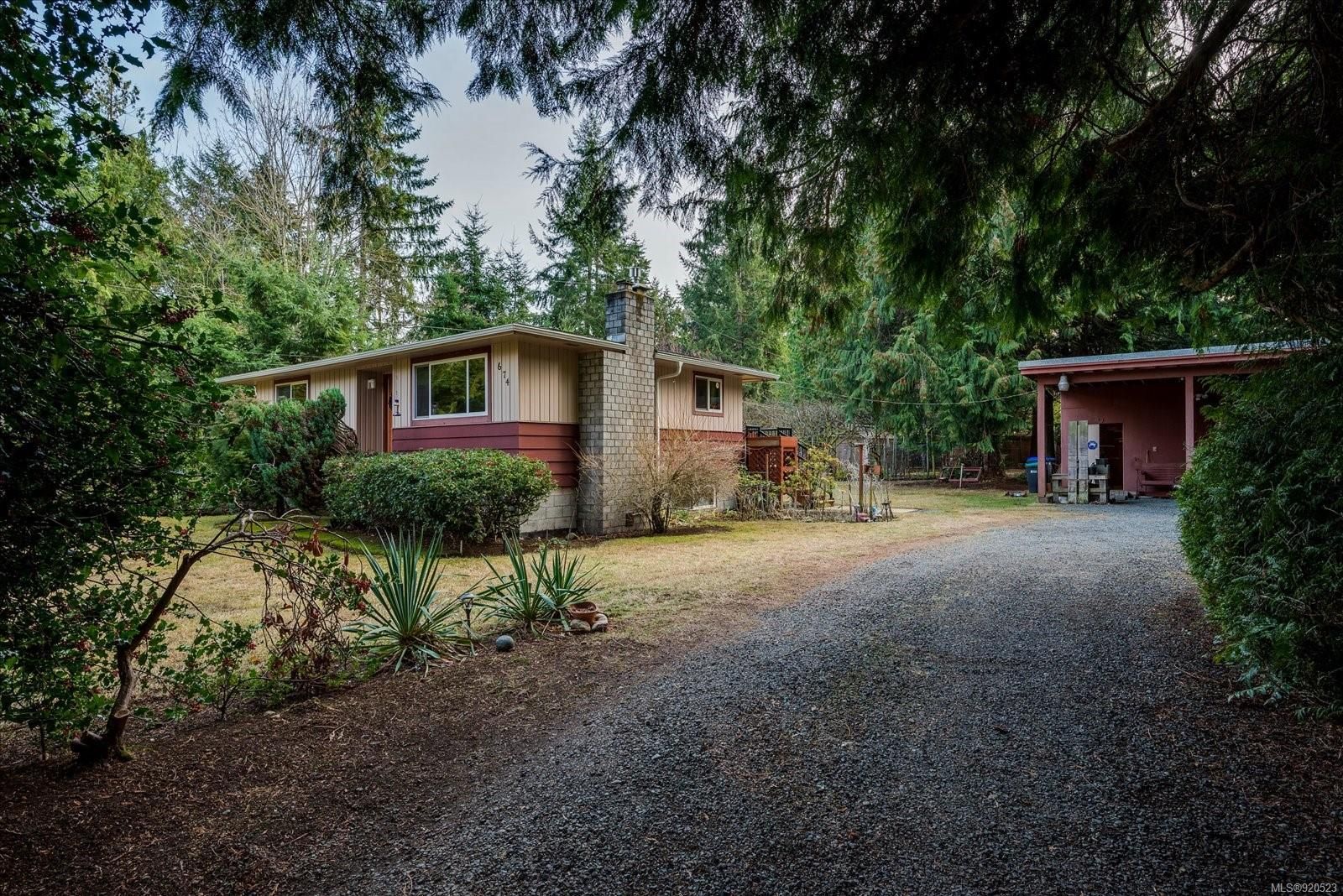Main Photo: 674 Turner Rd in Parksville: PQ Parksville House for sale (Parksville/Qualicum)  : MLS®# 920523