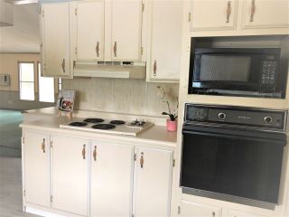 Photo 17: 88 145 KING EDWARD Street in Coquitlam: Maillardville Manufactured Home for sale in "MILL CREEK VILLAGE" : MLS®# R2498879