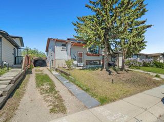 Main Photo: 128 Bernard Close NW in Calgary: Beddington Heights Detached for sale : MLS®# A2138375