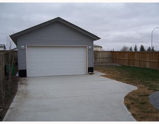 Photo 18: 127 WILLOWBROOK Drive NW: Airdrie Residential Detached Single Family for sale : MLS®# C3374873